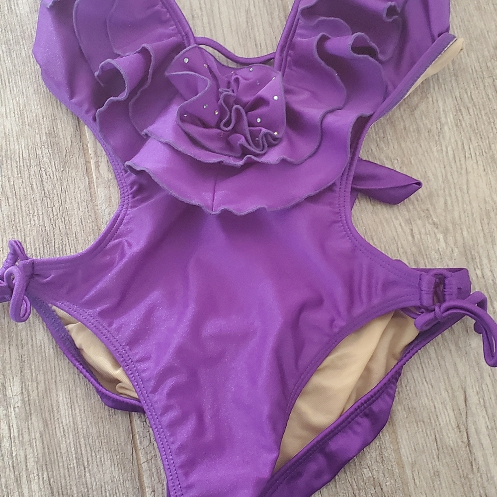 Luli fama swim